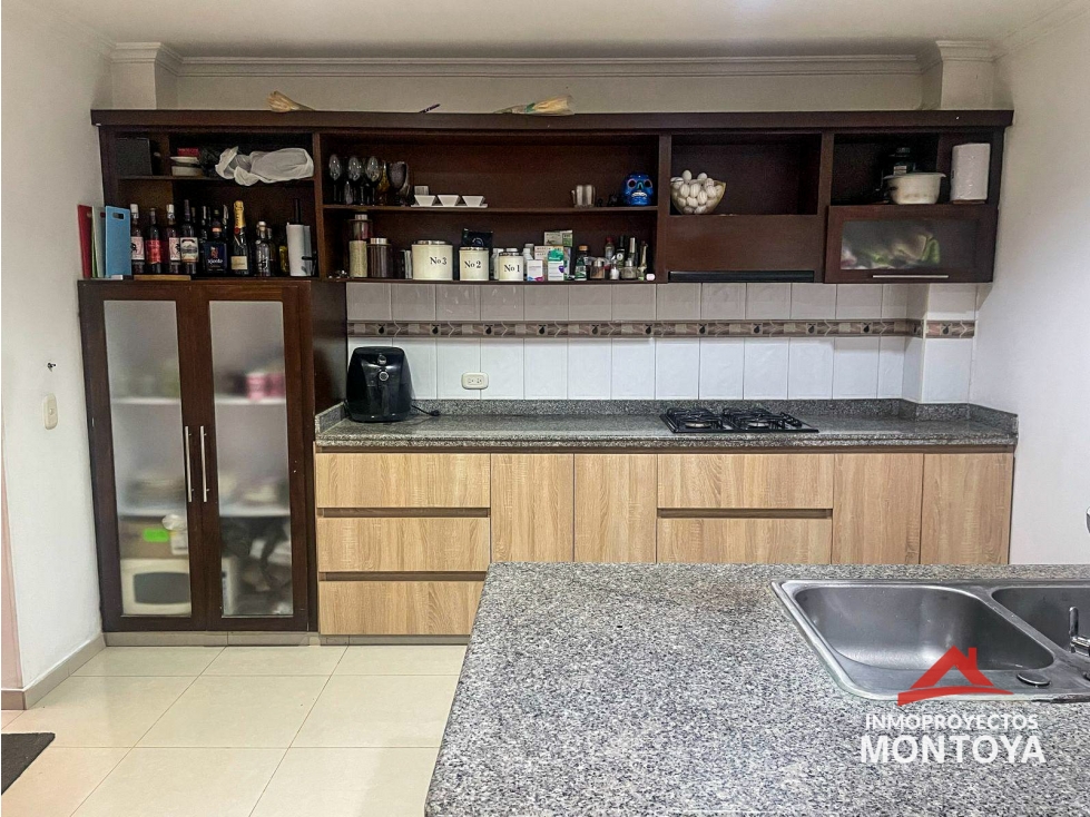 Amplia casa en Cartago — foto 3