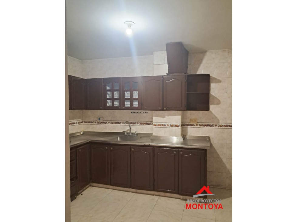 Arriendo Apartaestudio con servicios Incluidos Barrio Corales — foto 3
