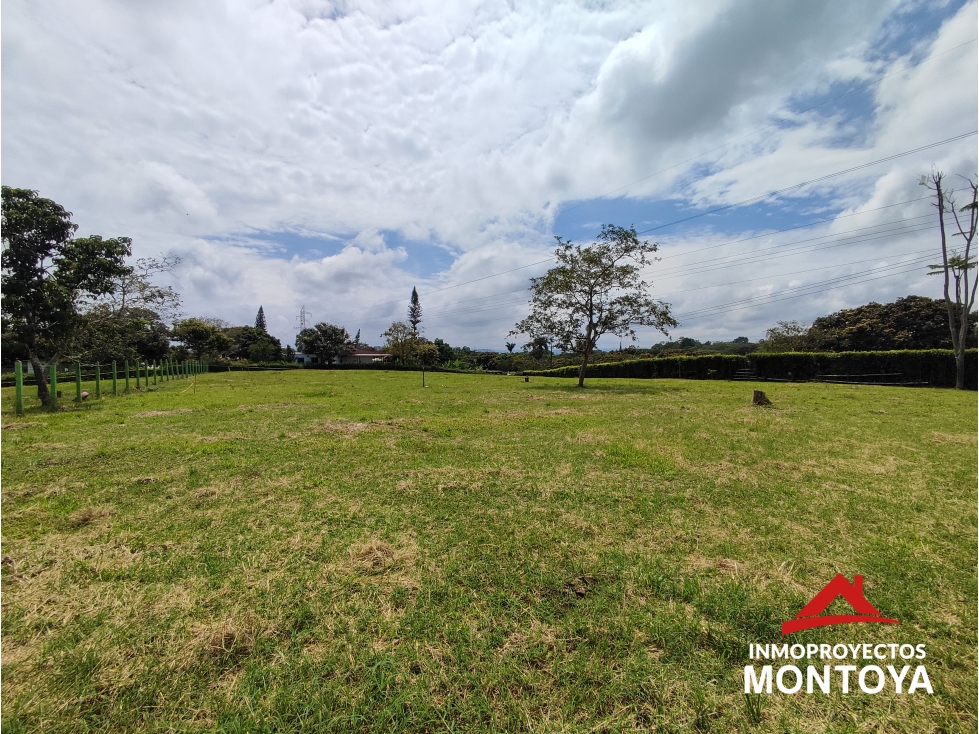 Últimas unidades 2 lotes planos en Cerritos, Pereira