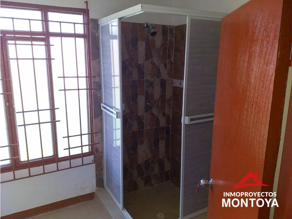 Casa esquinera independiente en Santa Rosa de Cabal — foto 4