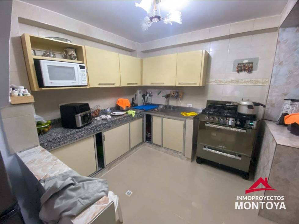 Casa de 3 niveles en Samaria, Pereira — foto 2