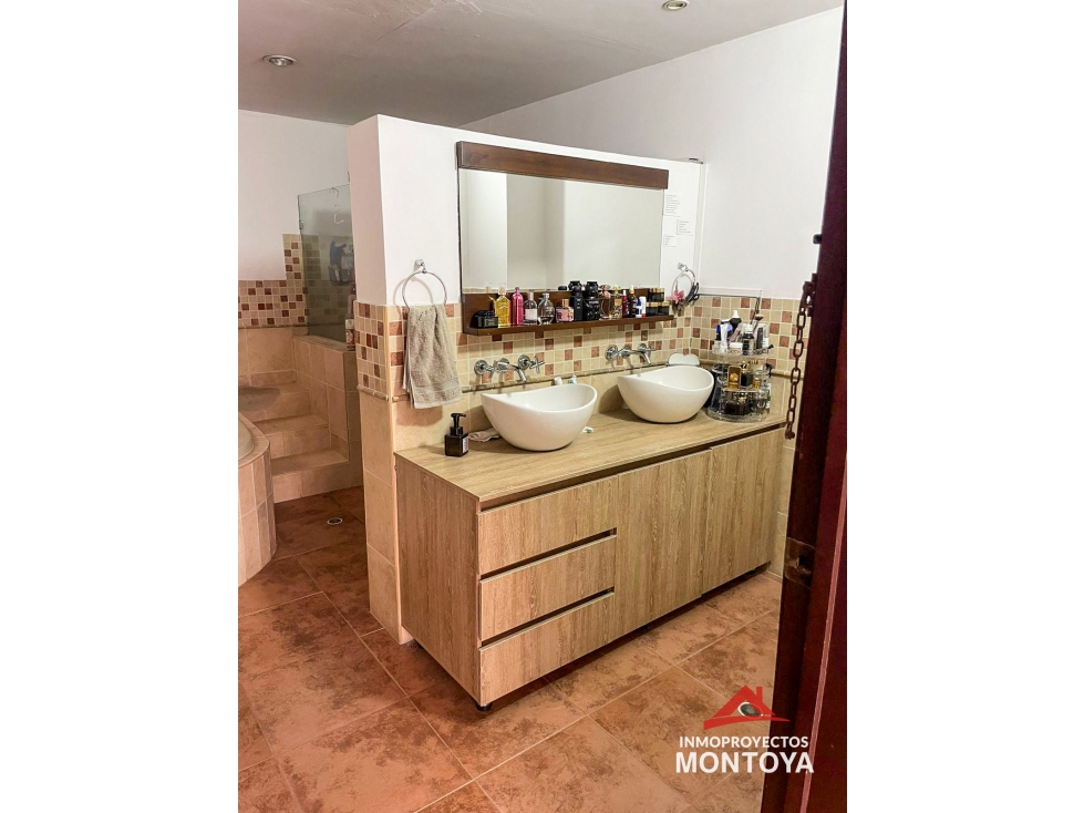 Amplia casa en Cartago — foto 5