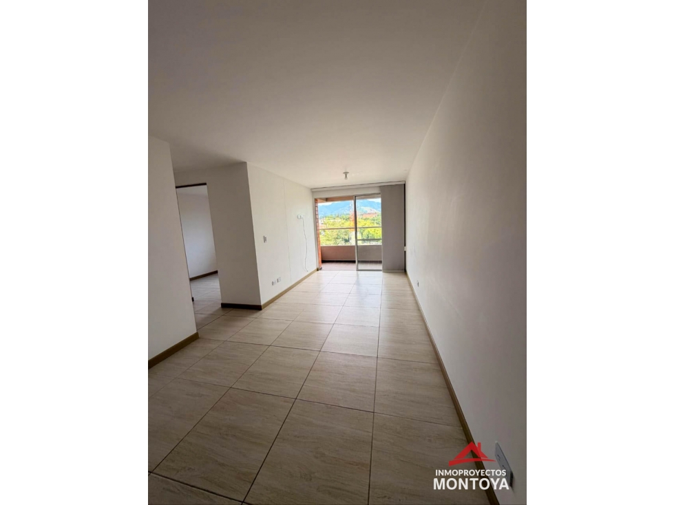 Venta Apartamento en Conjunto, sector Mercasa, Pereira