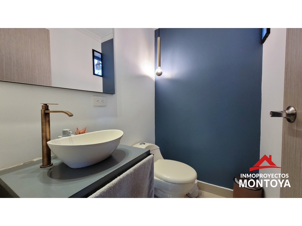 Casa esquinera remodelada en Pinares — foto 4