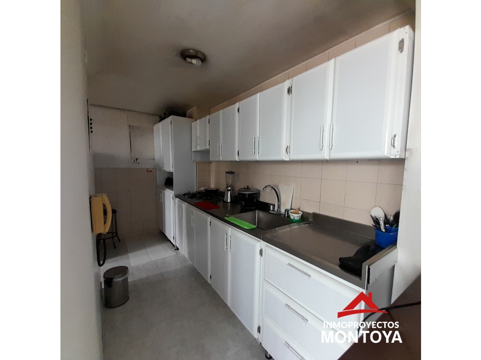 Apartamento en el sector de la Av. 30 de Agosto, Pereira — foto 2