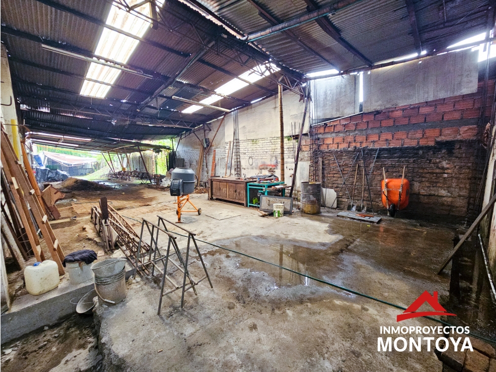 Bodega-lote comercial en La Badea, Dosquebradas - 2