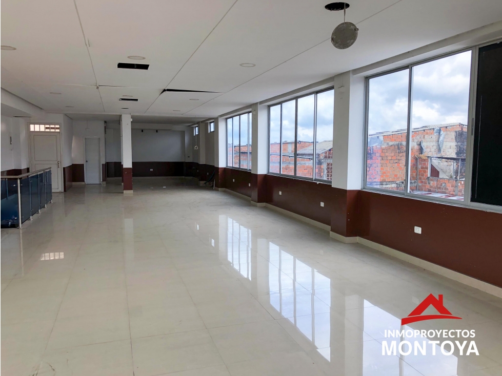 Arriendo local en piso 2 y 3, sector Cuba, Pereira — foto 2