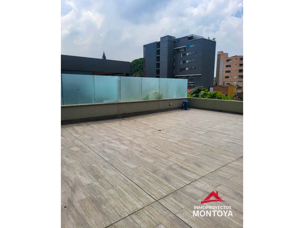 Oficina con terraza sector Laureles, Medellín — foto 2