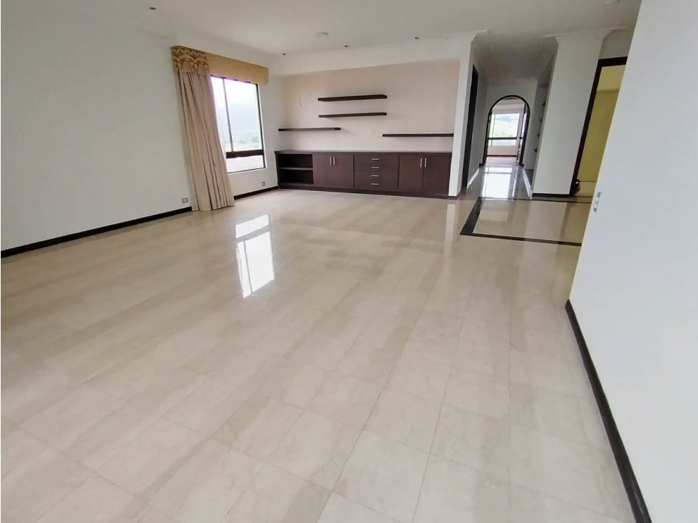 Venta Apartamento en Álamos, Pereira — foto 2