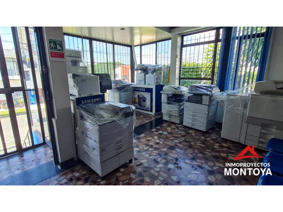 Casa esquinera comercial de 426 m² en Maraya, Pereira — foto 4