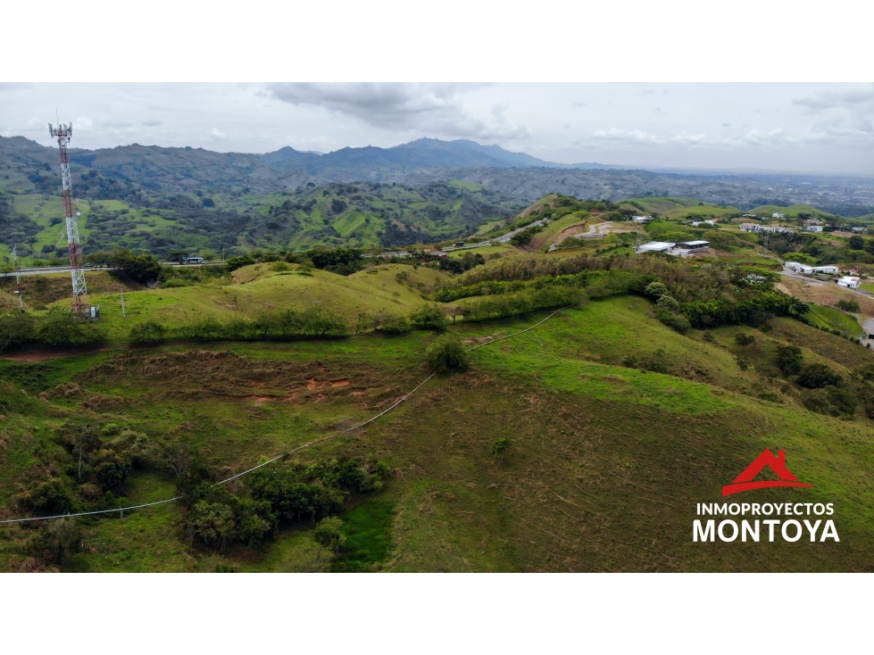 Finca suburbana en Cerritos sobre la vía Pereira-Cartago — foto 3