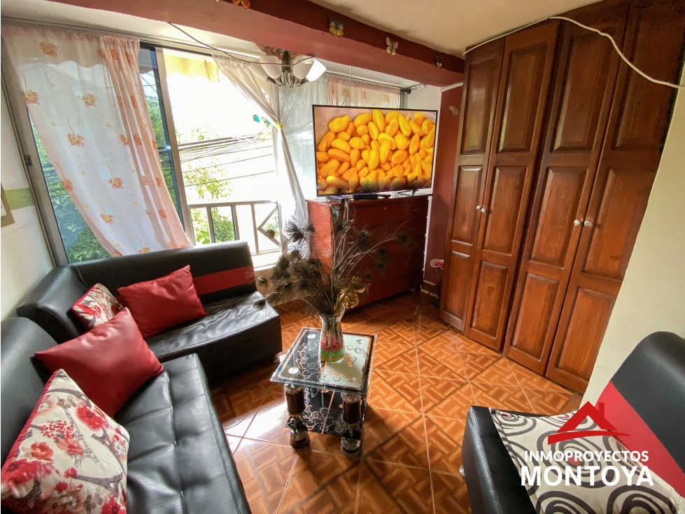 Casa de 3 apartamentos independientes cerca la Fiscalía de Pereira