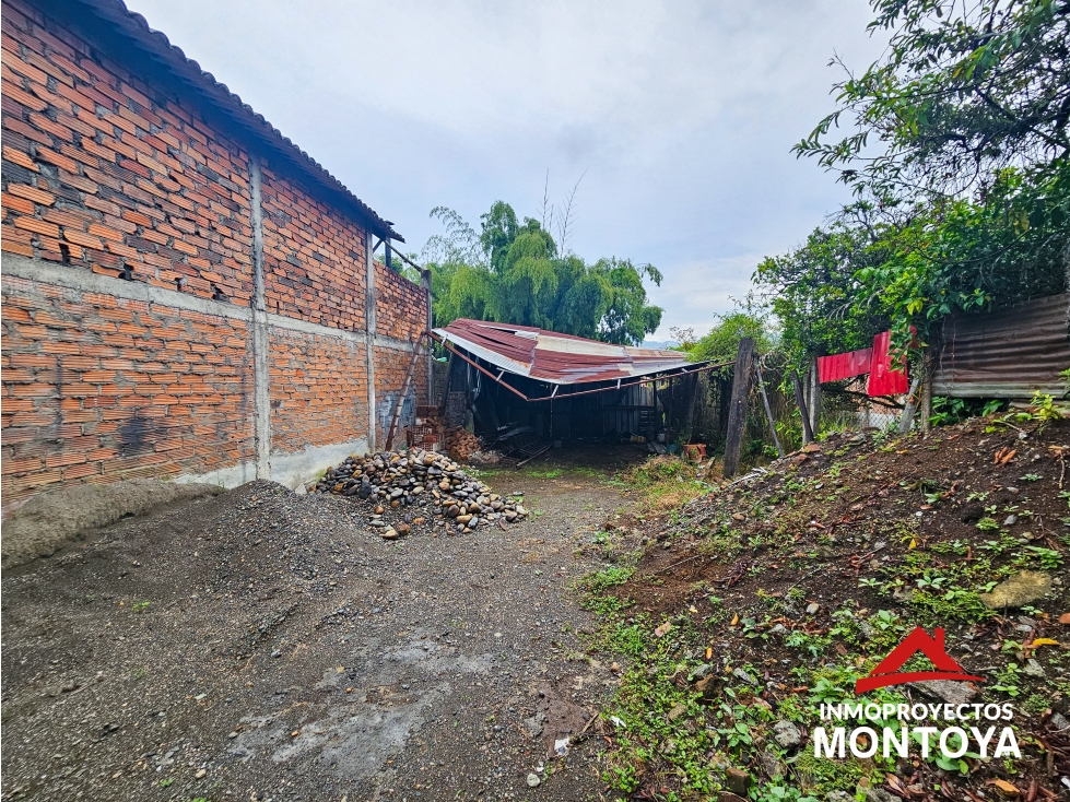 Bodega-lote comercial en La Badea, Dosquebradas - 5