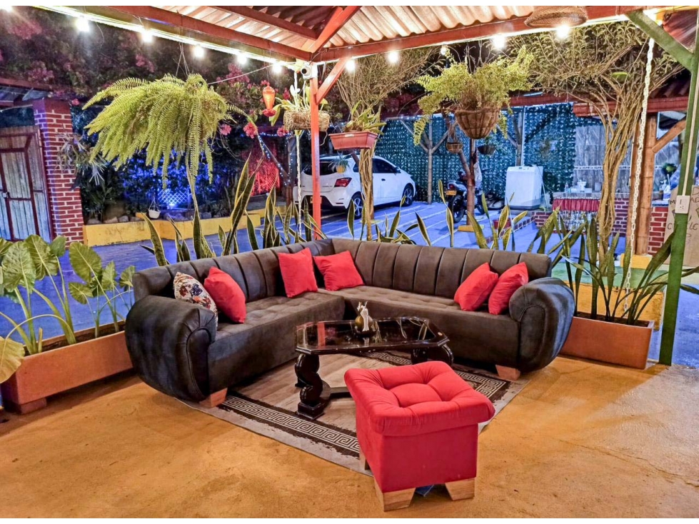 Casa-lote comercial sobre la vía Alcalá-Cartago - 4