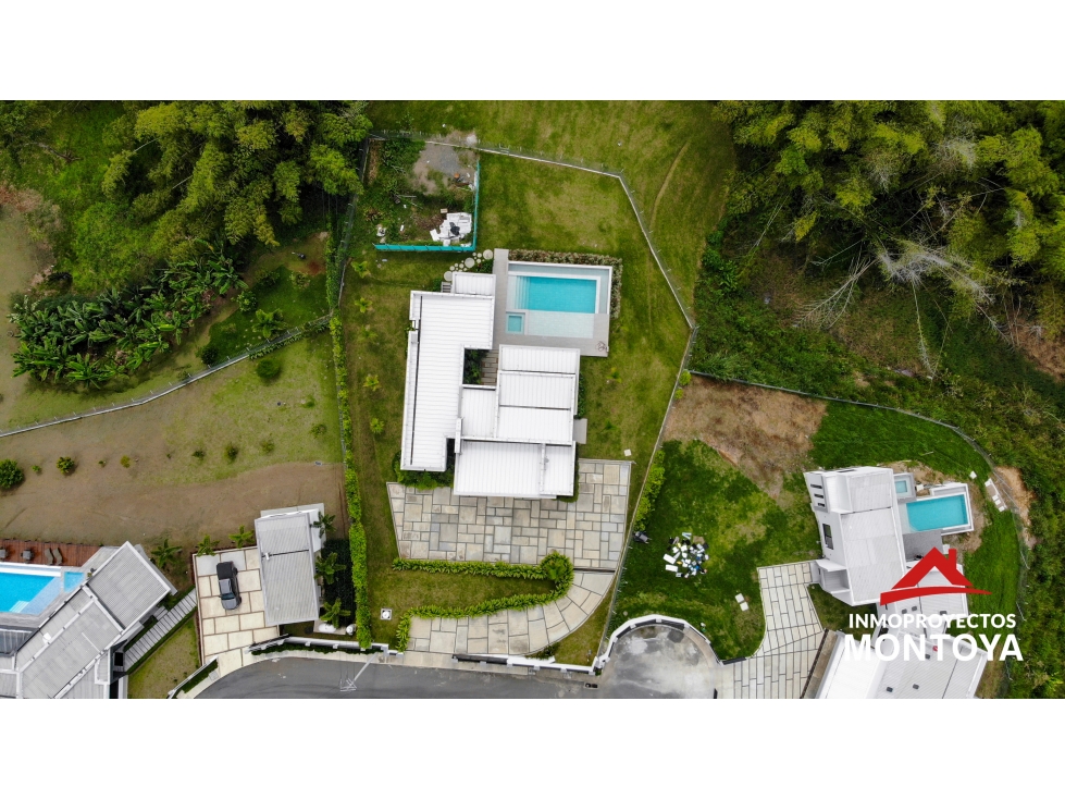 Oportunidad única! Casa de lujo en Combia, condominio Las Violetas — foto 3