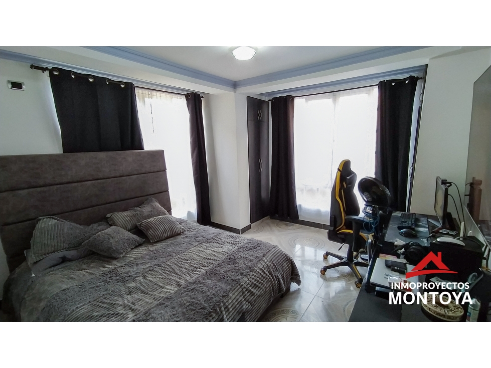 Casa esquinera de 3 niveles, sector La Hermosa, Santa Rosa de Cabal — foto 6