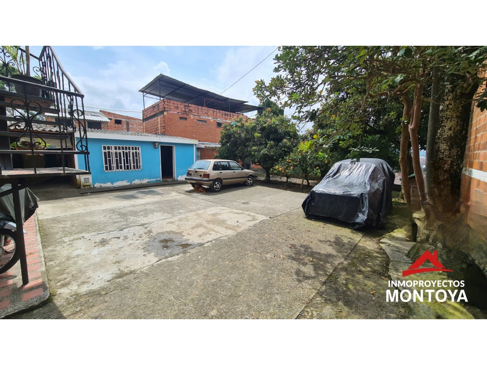Casa-lote de 1.400 m² en La Badea, Dosquebradas