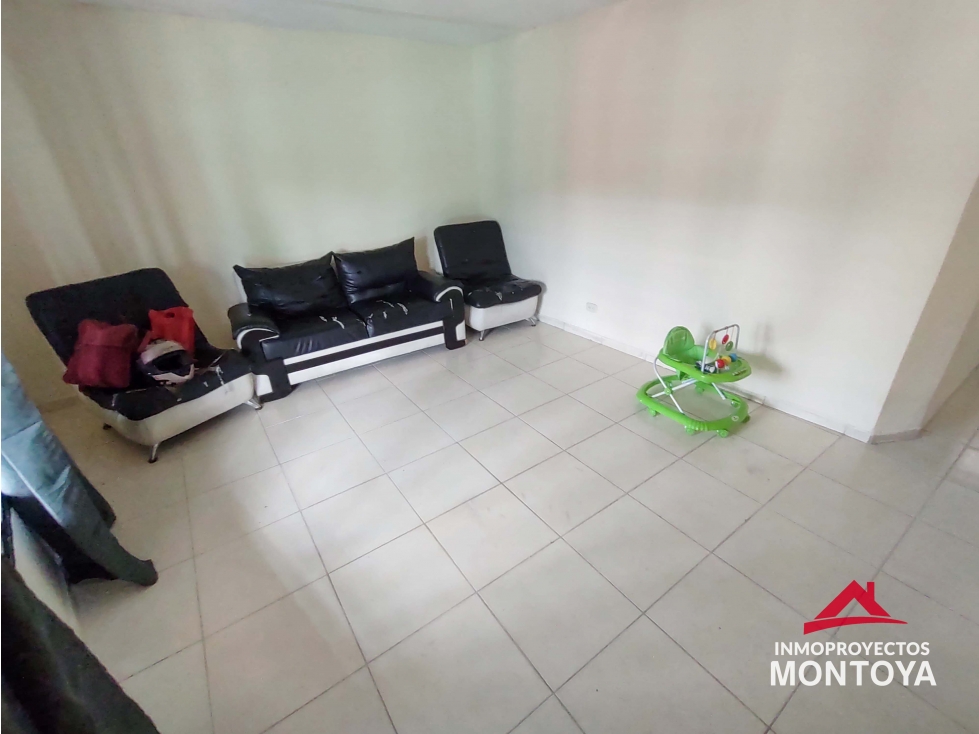 Casa con 3 rentas en San Nicolás, Pereira