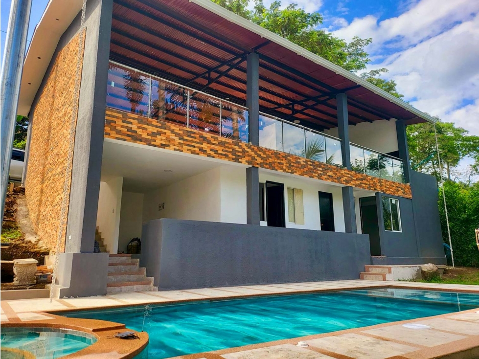 Casa a 5 min del crucero de Combia, Pereira