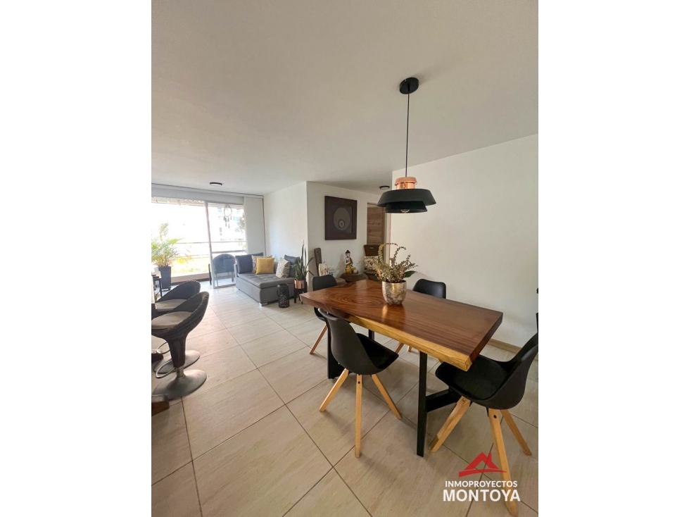Venta Apartamento en Conjunto, sector Mercasa, Pereira
