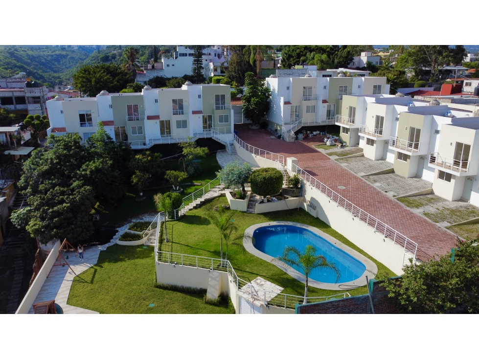 Casas nuevas en Condominio con alberca en Cuernavaca