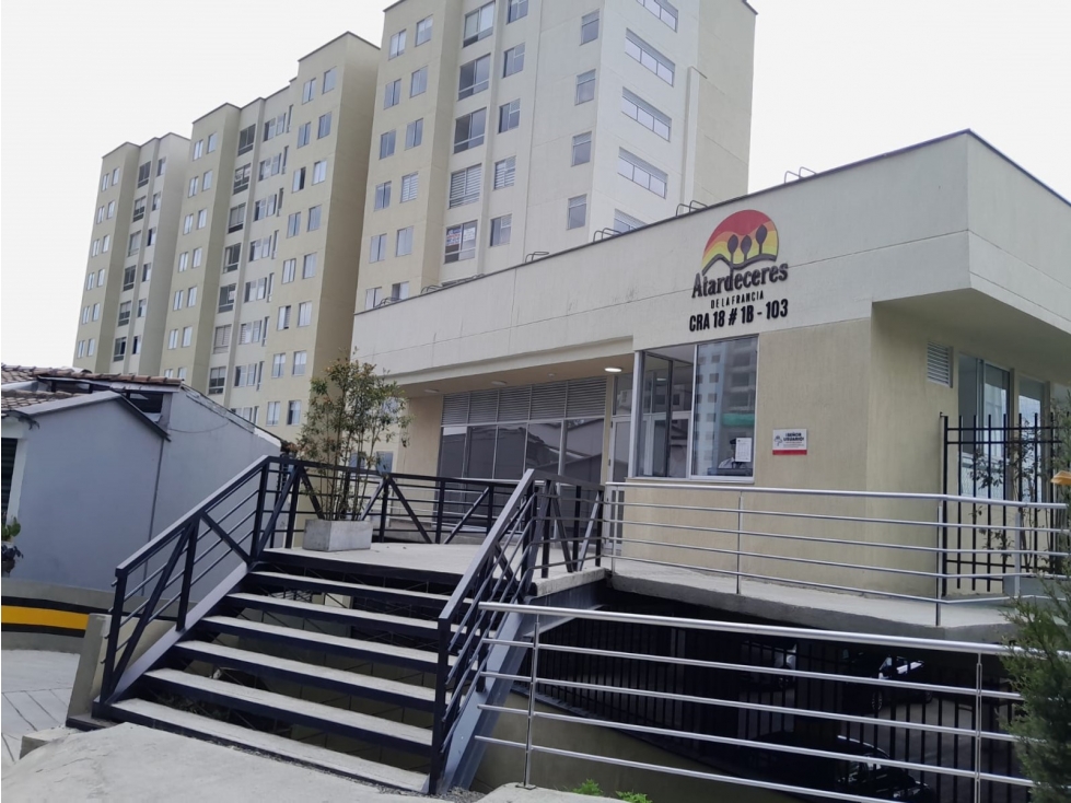 VENDO APARTAMENTO EN LA FRANCIA MANIZALES — foto 2