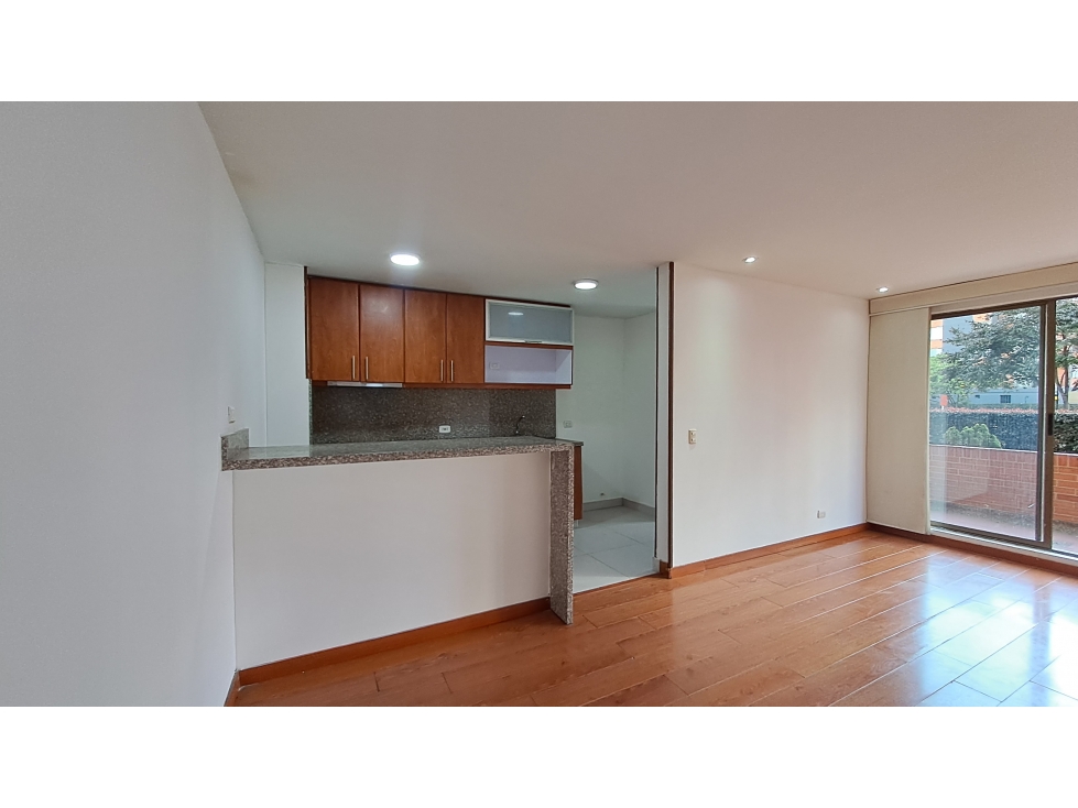 APARTAMENTO PRIMER PISO EN CLUBHOUSE EN LA COLINA EL PLAN — foto 2