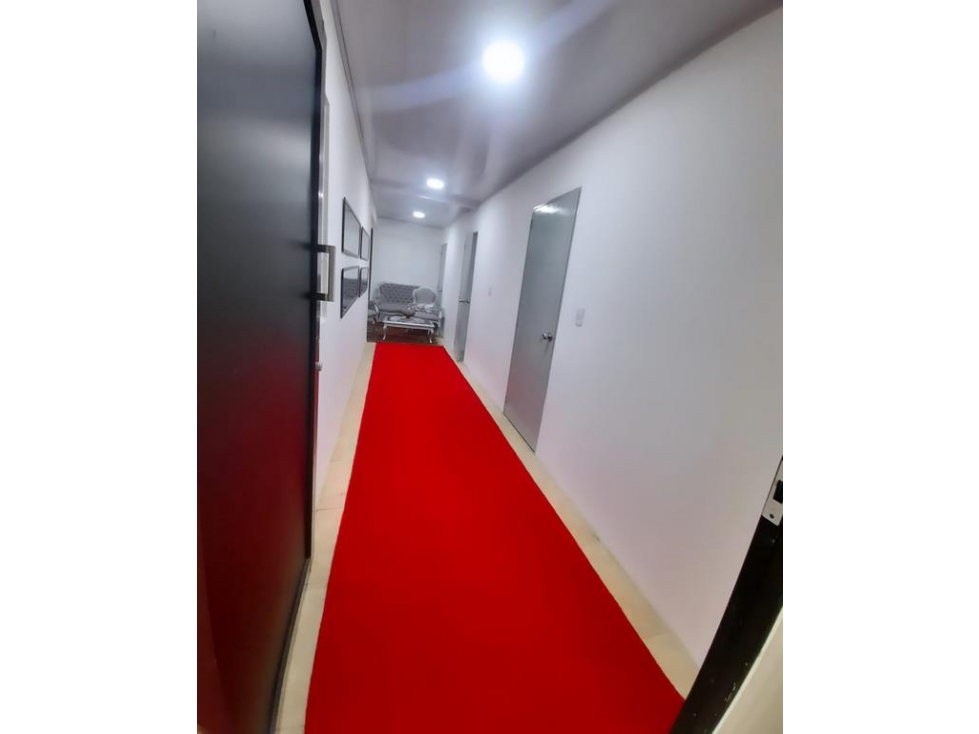 Local en Arriendo tercer Piso San Diego Sector Premium Plaza — foto 3