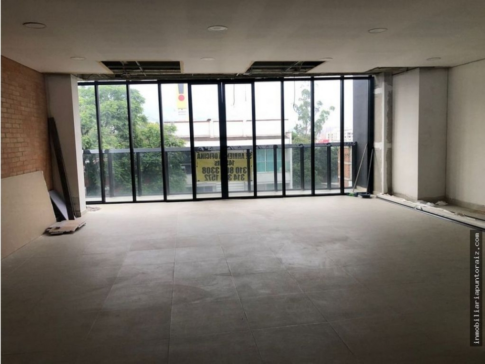 Oficina En Arriendo Laureles — foto 2
