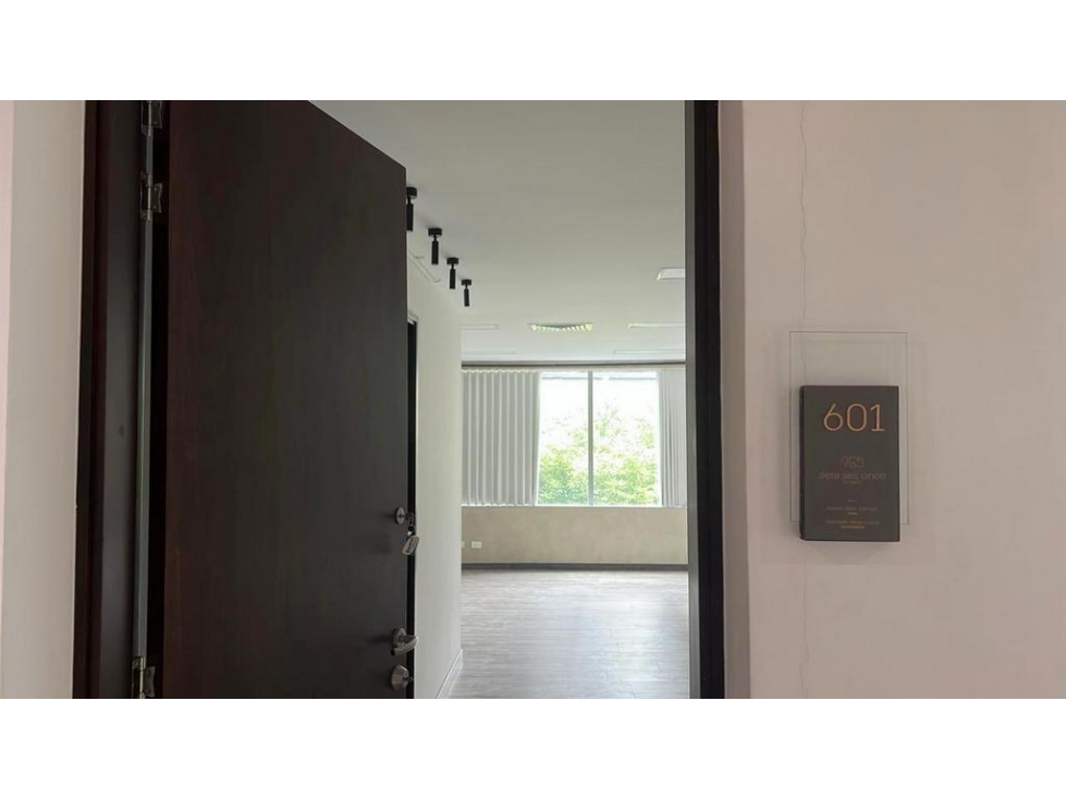 OFICINA EN ARRIENDO MILLA DE ORO — foto 3