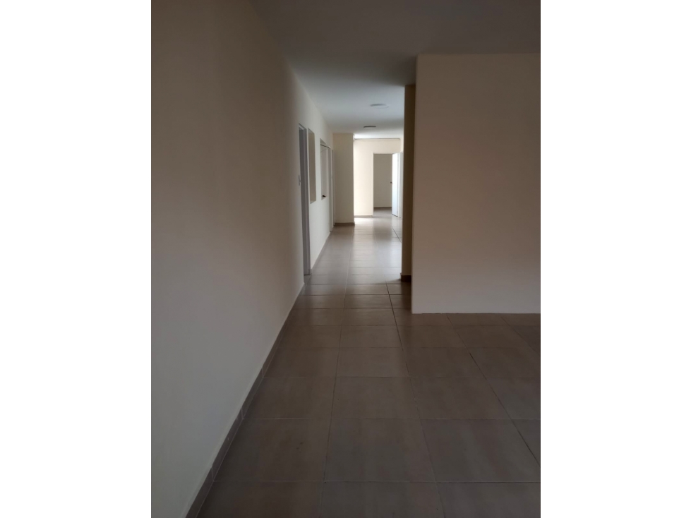 Casa En Arriendo Comercial Barrio Santa Fe Medellin — foto 3