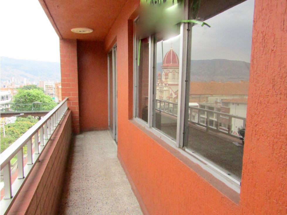 Apartamento En Venta La America — foto 2