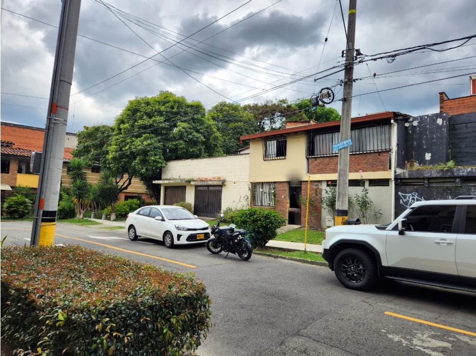 Casa Lote Esquinera en Venta Laureles Medellin — foto 4