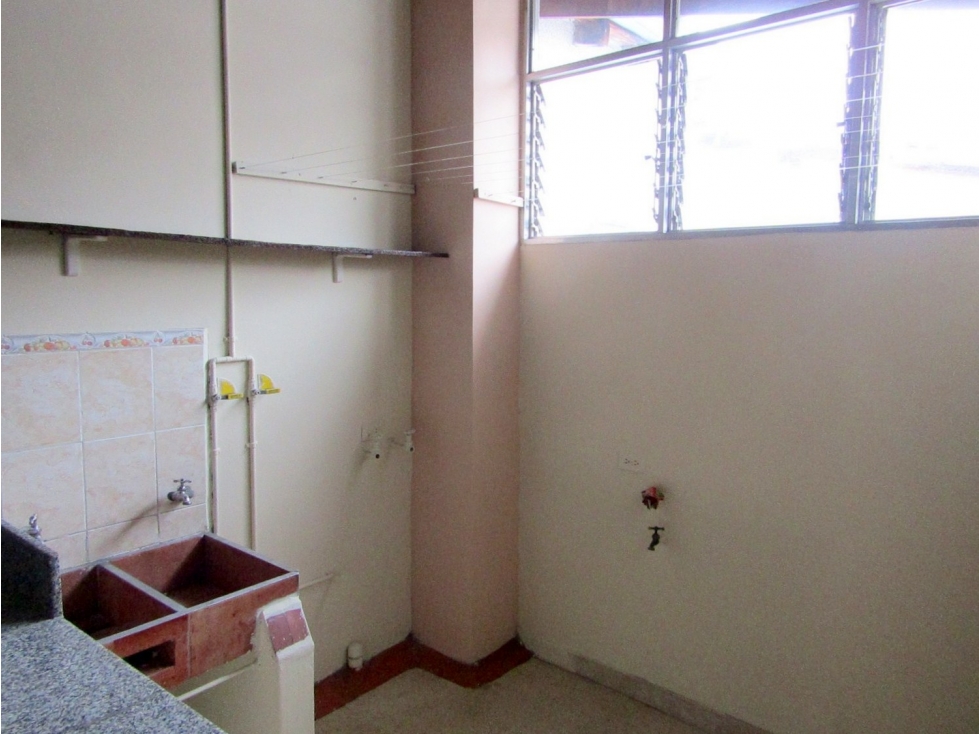 Apartamento En Venta La America — foto 4