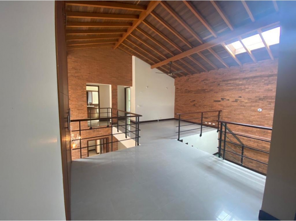 Casa en venta en Sabaneta — foto 2