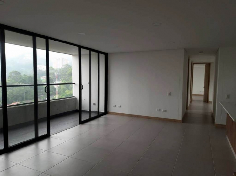 Apartamento En Arriendo En El Poblado Sector Tesoro