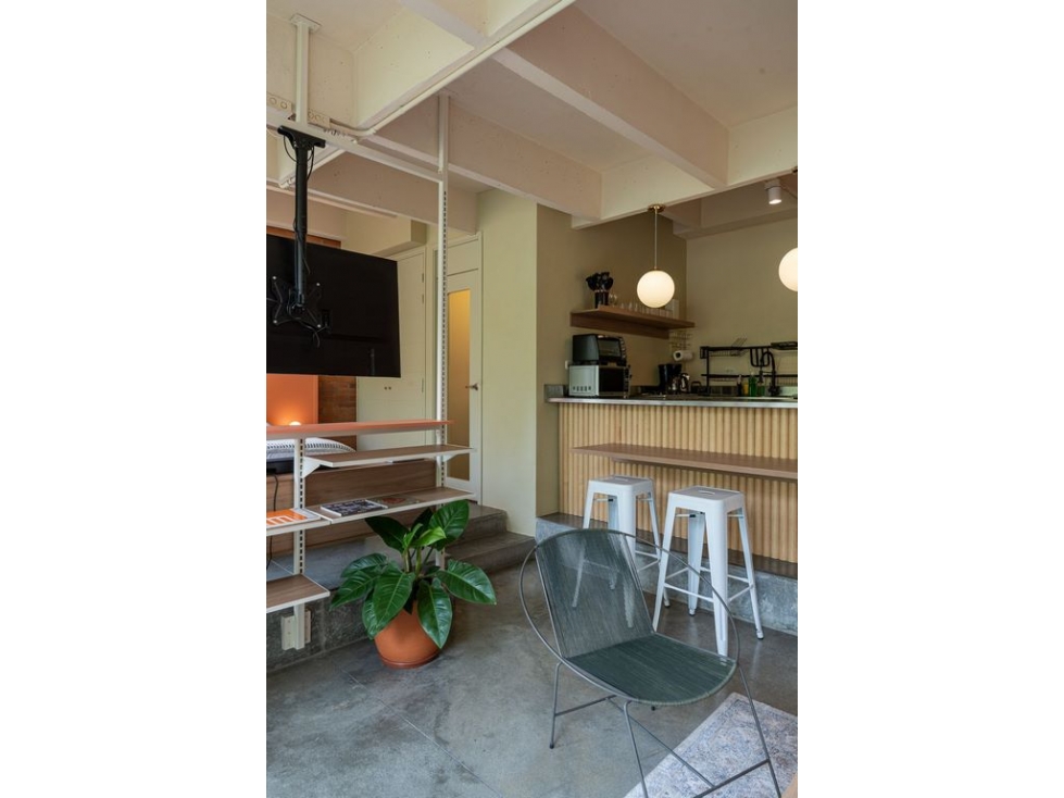 ApartaEstudio En Arriendo Tipo Loft Loma De la Linde Poblado — foto 4