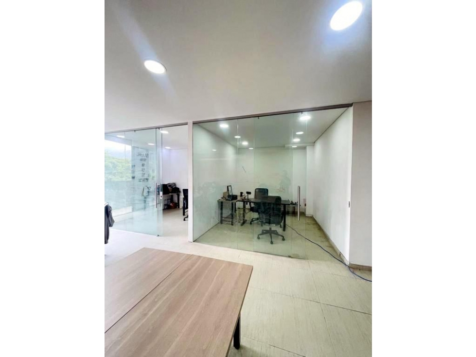 Oficina En Arriendo Laureles — foto 4