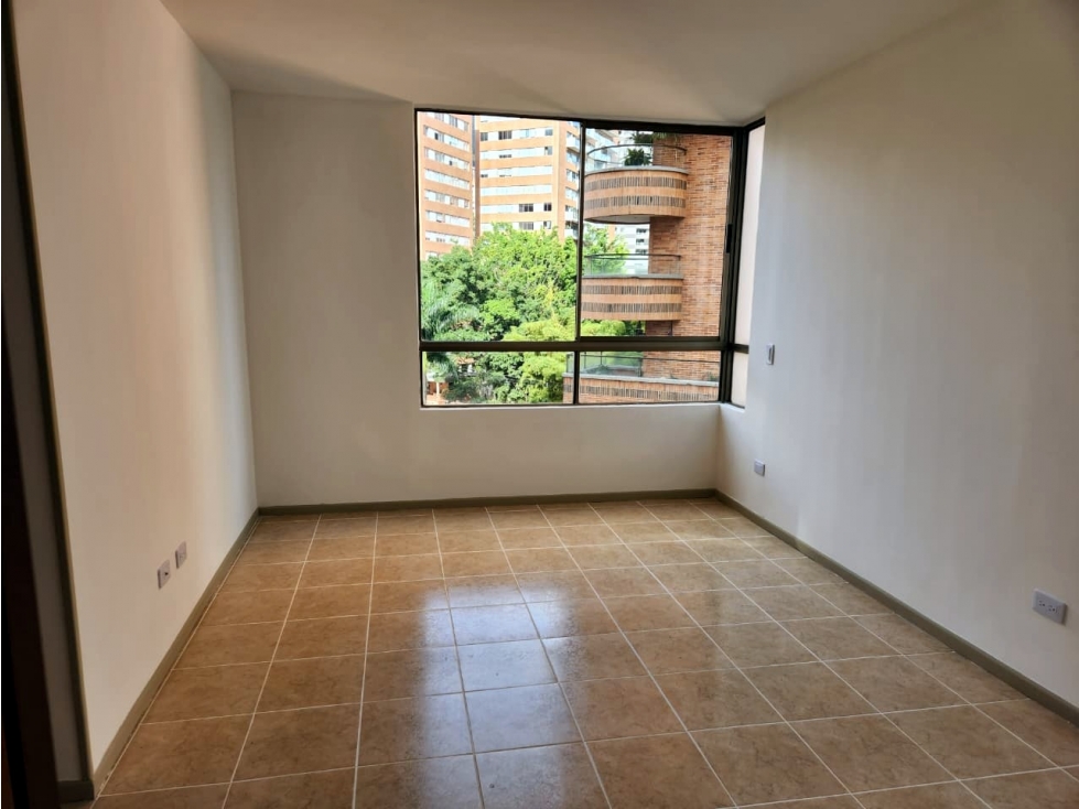 Apartamento En Arriendo Poblado Balsos De Oviedo — foto 6