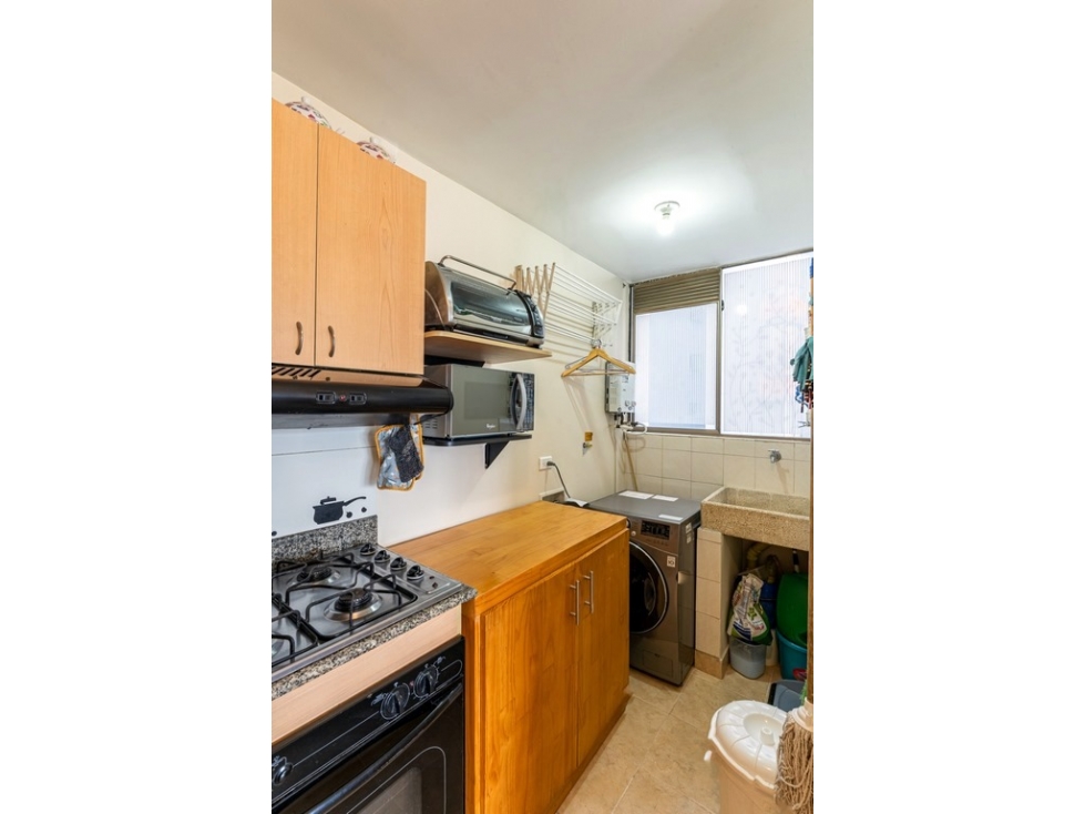 Apartamento En Arriendo Poblado Balsos De Oviedo — foto 4