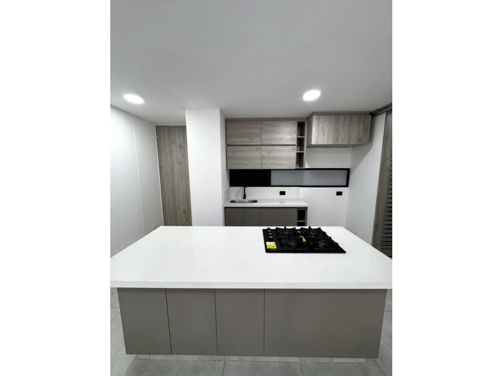Apartaestudio en Arriendo Loma Del Escobero Terravert — foto 3