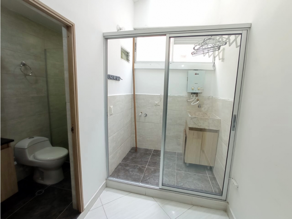 ApartaEstudio Duplex Arriendo Laureles Servicios Publicos incluidos — foto 6