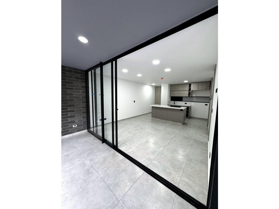 Apartaestudio en Arriendo Loma Del Escobero Terravert — foto 5