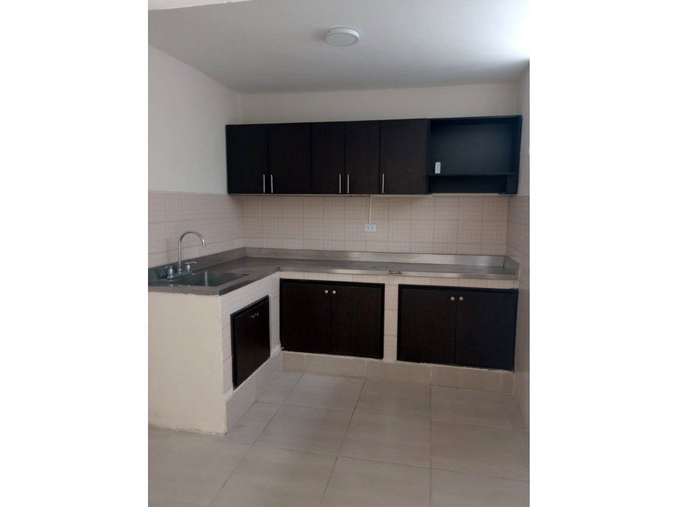 Casa En Arriendo Comercial Barrio Santa Fe Medellin — foto 2
