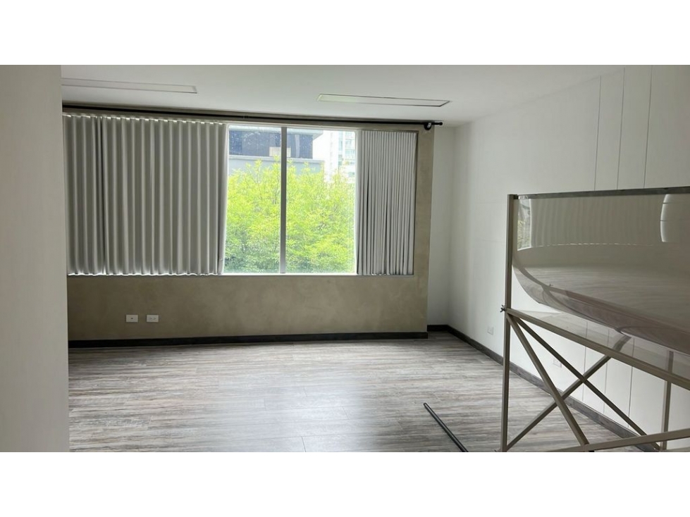 OFICINA EN ARRIENDO MILLA DE ORO — foto 5