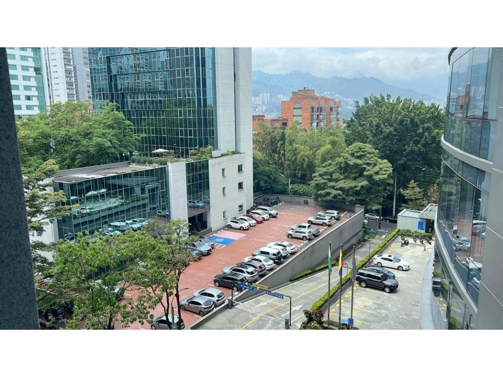OFICINA EN ARRIENDO MILLA DE ORO — foto 2