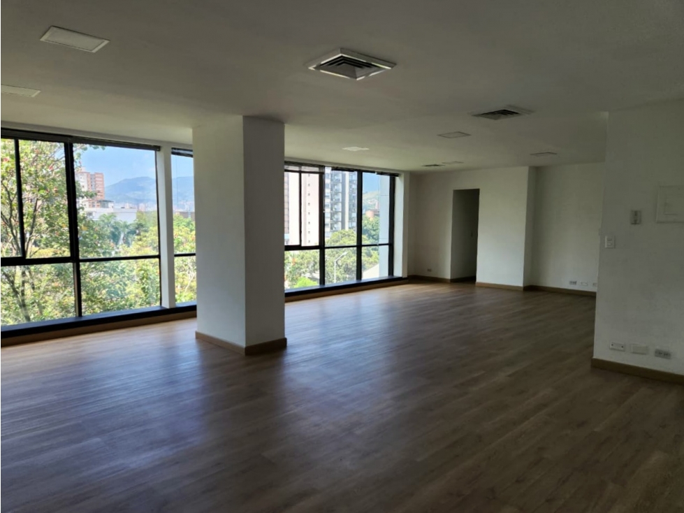 Ofcina En Venta La Aguacatala Medellin - 1