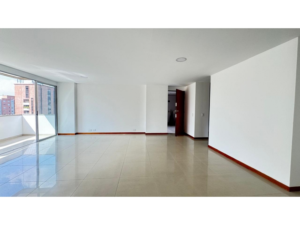 APARTAMENTO 120M POBLADO-CASTROPOL