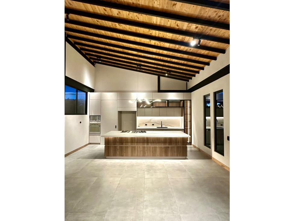 VENDO CASA CAMPESTRE EN EL RETIRO