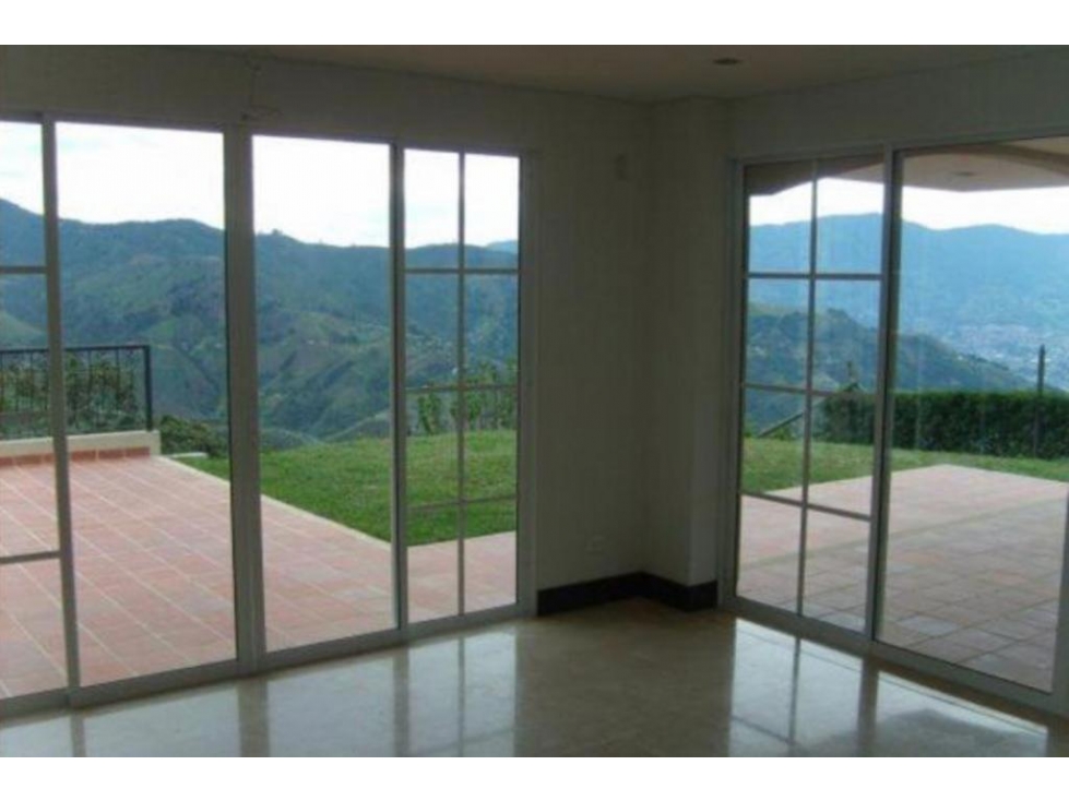 Casa 480m2 lote 5300m2 Envigado- El Escobero